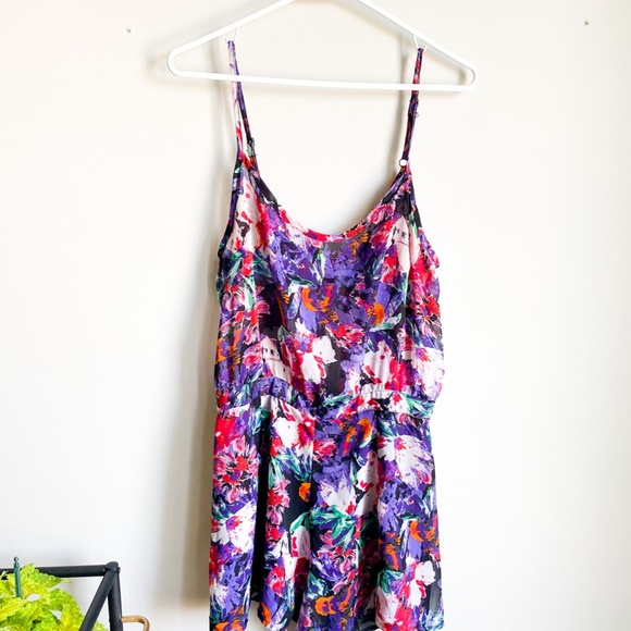 Floral Romper - Picture 2 of 2